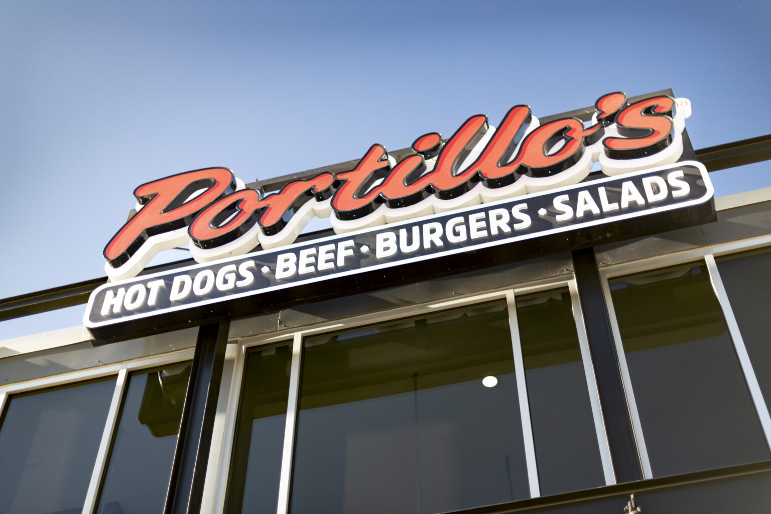 Chicago Restaurant Portillo's Opens First Texas Restaurant in The ...